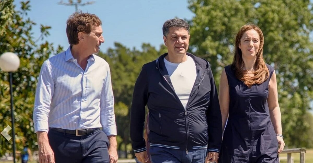 http://Jorge%20Macri%20y%20Santilli%20rebelión%20Juntos%20por%20el%20Cambio%20|%20Desmiento%20es%20un%20portal%20de%20noticias%20sobre%20actualidad%20política,%20económica%20y%20social%20argentina,%20de%20la%20Provincia%20de%20Buenos%20Aires%20y%20sus%20municipios.%20Con%20un%20segmento%20dedicado%20exclusivamente%20a%20combatir%20las%20fake%20news%20y%20la%20desinformación.