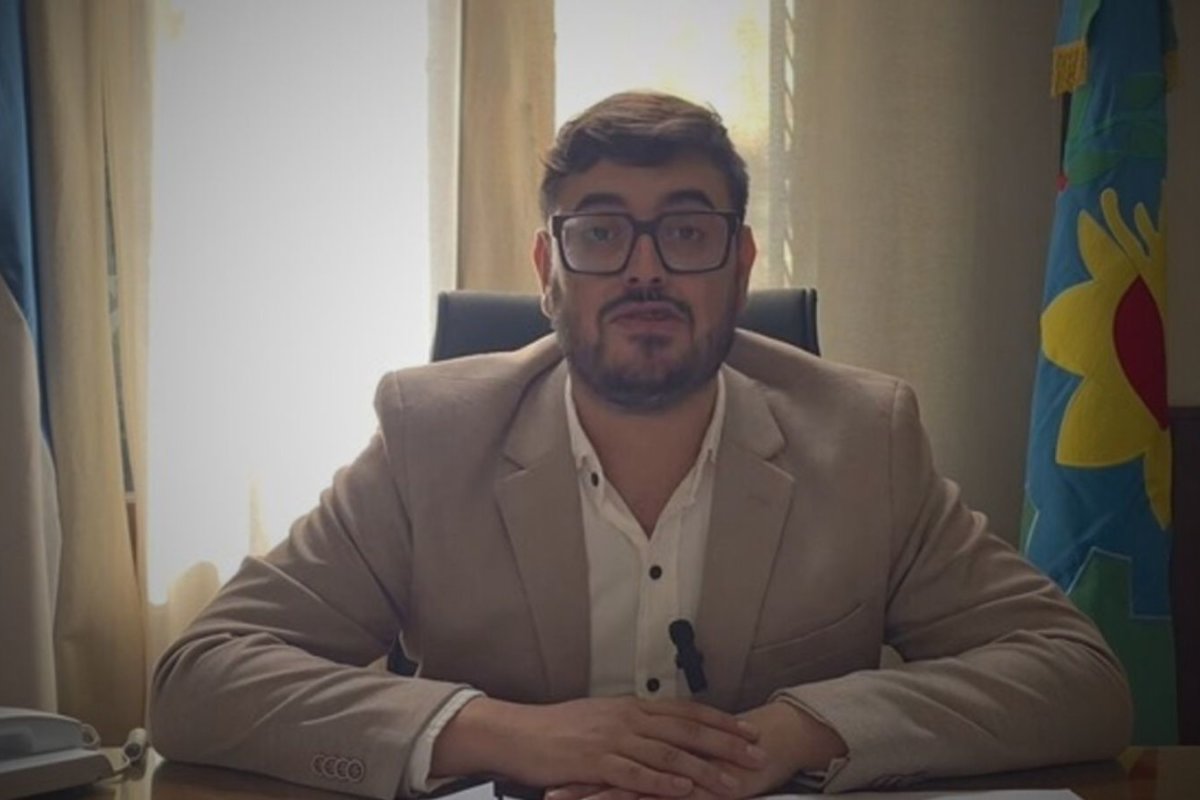 Municipales escracharon el sueldo millonario del intendente de Saavedra