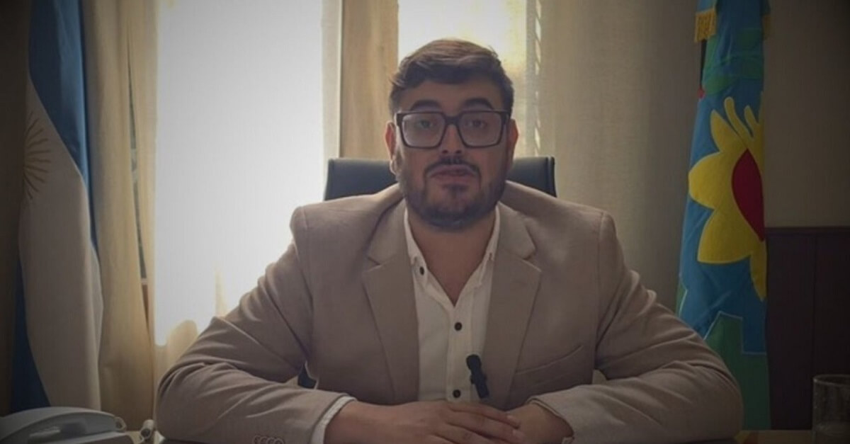 Municipales escracharon el sueldo millonario del intendente de Saavedra